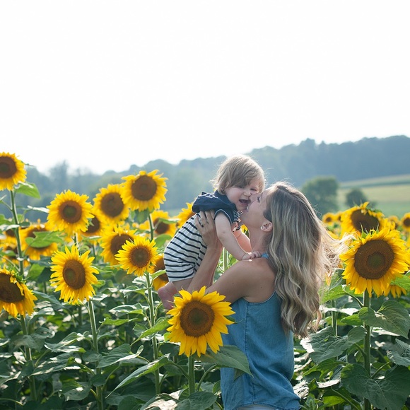 Meet your Posher, Katie - Picture 2 of 4